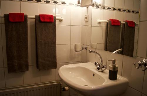 Volendam House | The Studio Guesthouse