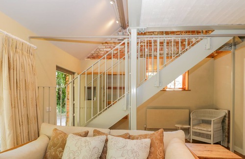 Hungerford Cottage | THE STUDIO, pet friendly, character holiday cottage in Hungerford