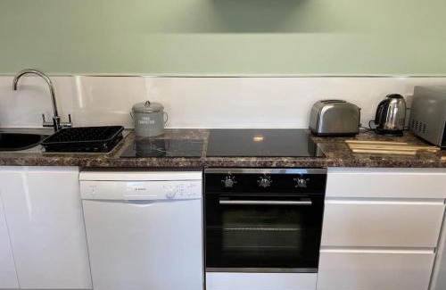 East Budleigh Apartment | The Studio with Hot Tub in East Budleigh in beautiful countryside