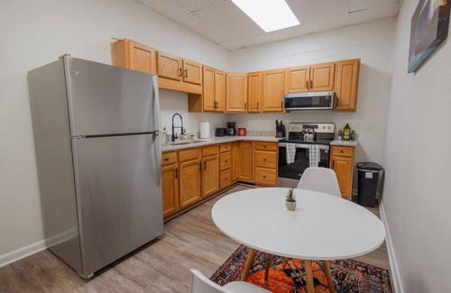 Martinsburg Apartment | The Stylish Shelter- 2 bedroom apartment