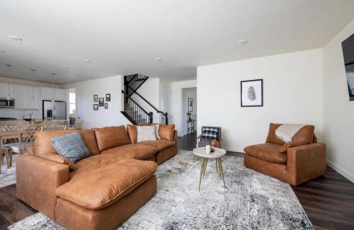 Brighton House | The Stylish Stay Chic Newly Built Retreat