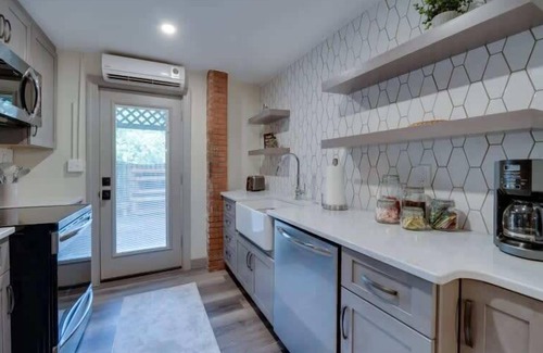 Kennett Square Apartment | The Suite in a carriage house in Kennett Square