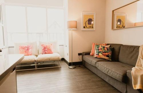 Westbrook Apartment | The Sun Deck Apartment - Westbrook Bay Beach - By Goldex Coastal Breaks