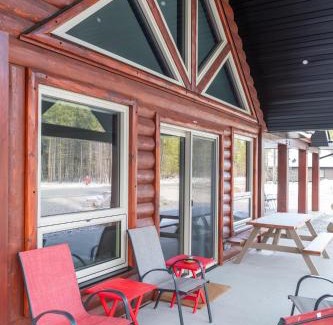 Valemount House | The Sundance Cabin