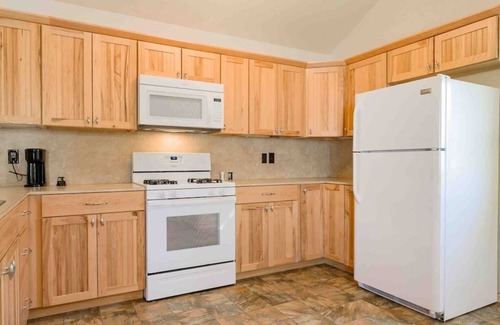 Dunbar Apartment | The Sunflower Cottage