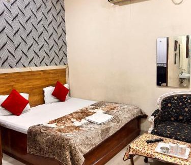 Nizamuddin House | The Super Residency - Near Nizamuddin Markaz & Auliya Dargha