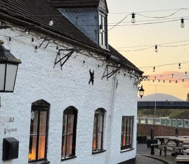 Upton upon Severn Hotel | The Swan Hotel