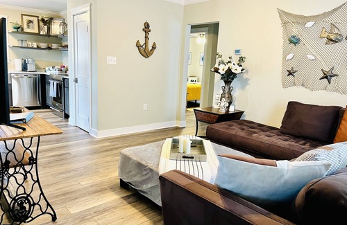 Deltaville House | The Sweet Suite Escape: Luxury Comfort, Stunning Views, and Private River Access
