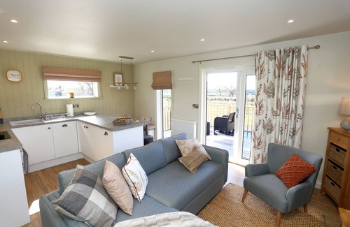Loppington Cottage | THE SWIFT, pet friendly, character holiday cottage in Wem