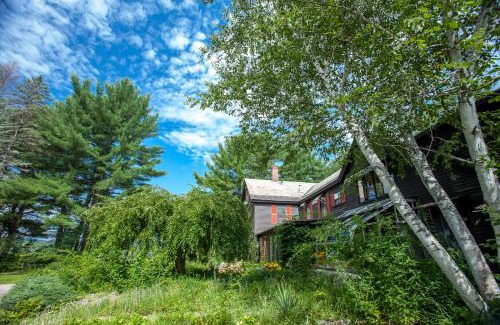 Swanzey Bed & Breakfast | The Tartan Fox at the Meadmere