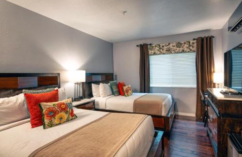 Cottonwood Hotel | The Tavern Hotel