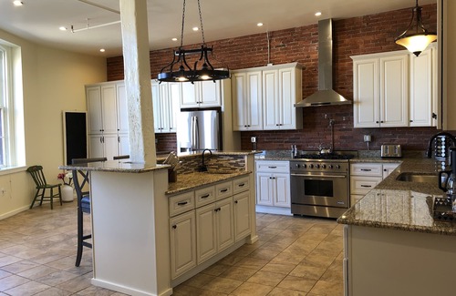 Historic Downtown Lancaster Apartment | The Teller House on Prince