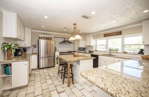 Cedar Lane House | "THE TEXICAN" - Beautiful, Waterfront Home on Caney Creek