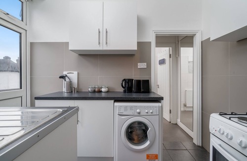 Nightingale Apartment | The Tooting Bec Hideaway-London