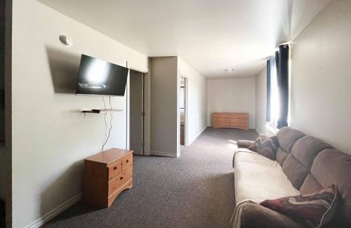 Saskatchewan Hotel | The Trail Inn - Yarbo, SK - Near Esterhazy & Mosaic K1, K2, & K3