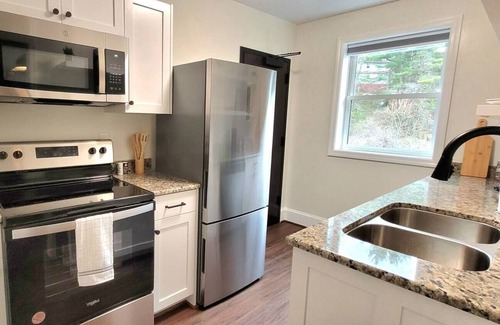 Tazewell Apartment | The Traveler On Main - Suite 5
