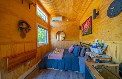 Chester Ski Chalet | The Tulip Suite - The Dordean Suites of Chester