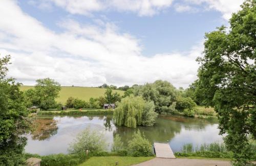 Thorpe House | The Tunnel at Bridge Lake Farm and Fishery