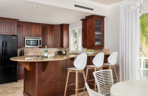 Grace Bay Apartment | The Tuscany on Grace Bay