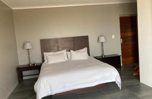 Metsimaholo House | The Vaal Guesthouse