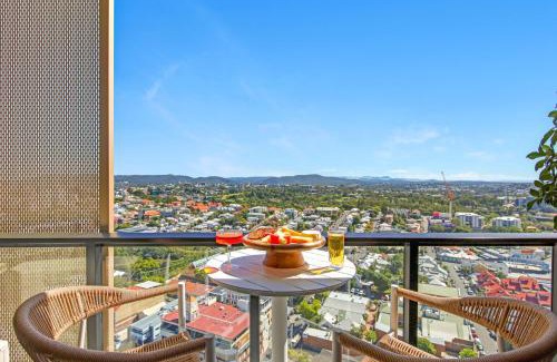 Fortitude Valley Apartment | The Valley Vibe That View