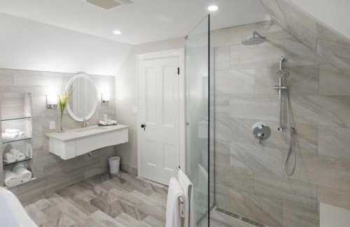 Westport Bed & Breakfast | The Victorian Luxury Suites