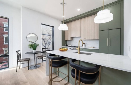 The Heights Apartment | The View – 20 Min to NYC