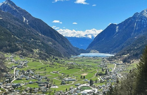 Poschiavo House | The View, alleinstehendes 4½ Zi Berghaus oberhalb Poschiavo