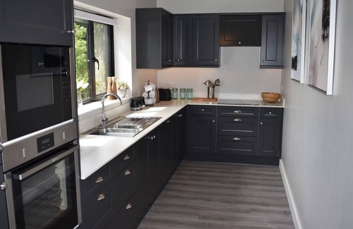 Shaftesbury Apartment | The View, Charming 2-Bed Apartment in Shaftesbury,