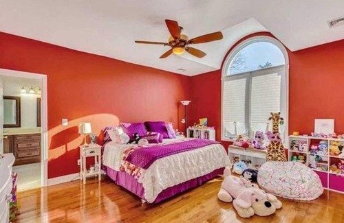 Hampton Bays Villa | The Villa at Hampton Bays.Hampton's Summer Escape Nightlife Pool Spa.