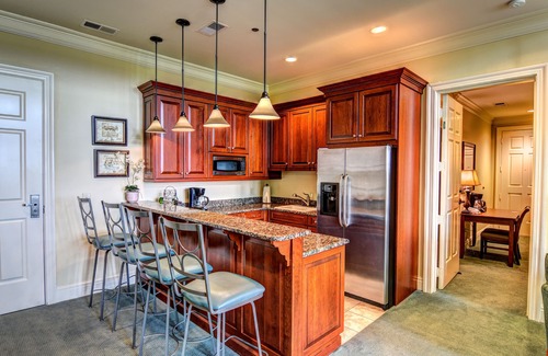 Wallace Apartment | The Village at RiverLanding