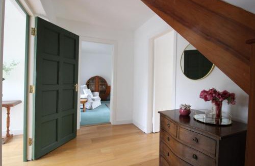 Clarinbridge House | THE VILLAGE HOUSE on Wild Atlantic Way CLARINBRIDGE VILLAGE