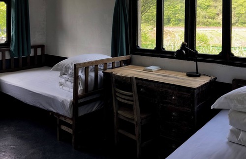 Tunxi Hotel | The Village Library Inn