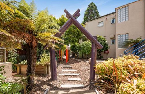 Taupo Hotel | The Village Resort
