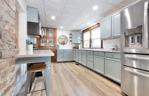 Russells Point House | The Vintage Lake House w/Private Dock