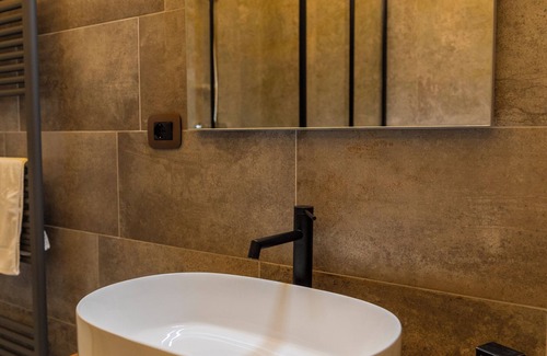 Villa Caldari House | The Vinum Suites/Montepulciano Suite