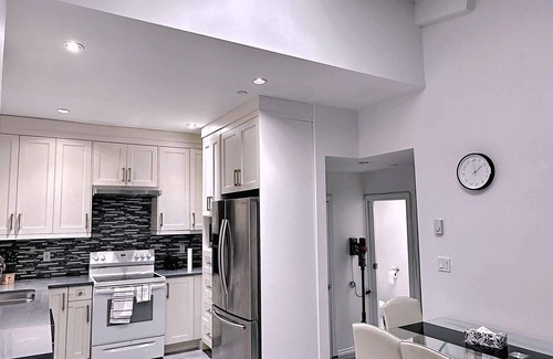 Fraserview House | The warm and lovely coach home with 3 bedrooms