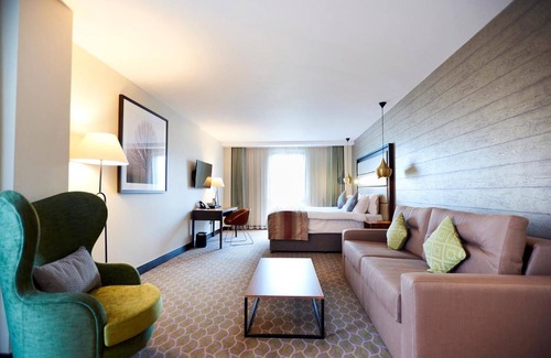 Warwick Hotel | The Warwickshire Hotel and Country Club