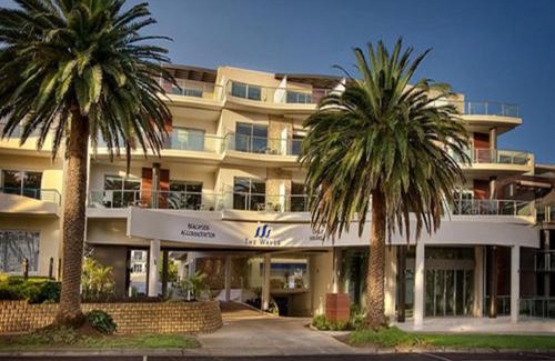 Cowes Apartment | The Waves Apartments