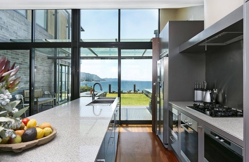 Bulli House | The Weaver Beach House @ Sandon Point