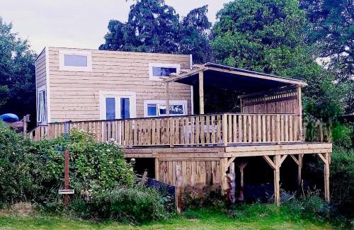 Londonderry House | The Wee Tiny Home
