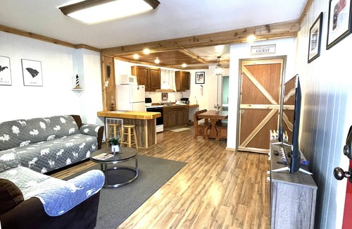 Kyle House | The West Virginia Way, The Cackalacky Shack
