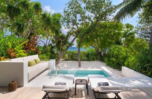 Miriandhoo Island Resort | The Westin Maldives Miriandhoo Resort