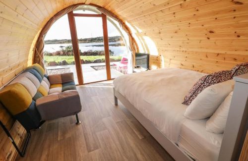 Burtonport House | The Wheelhouse Pod No 8