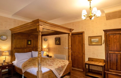 Letterfinlay Hotel | The Whispering Pine Lodge