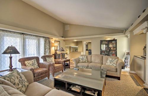 Rio Apartment | The White Elephant Inn Getaway with Pool and Hot Tub!