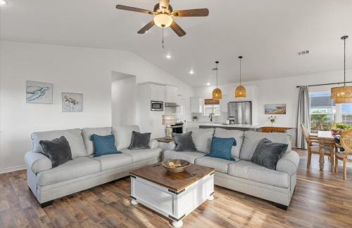 Gilchrist House | The White Heron home