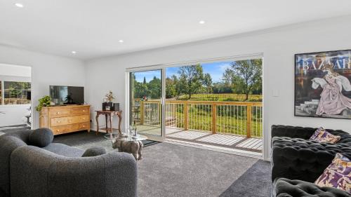 Lepperton House | The Whitehouse - Lepperton Holiday Home