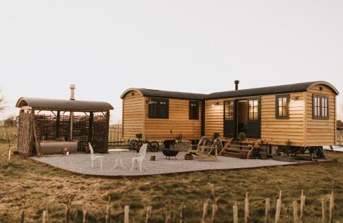 Aubourn House | The Wild Cherry Hideaway