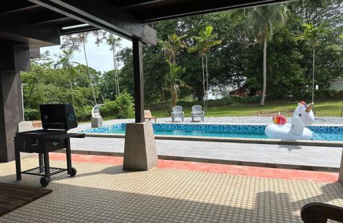 Si Rusa Villa | The Wooden Retreat Port Dickson